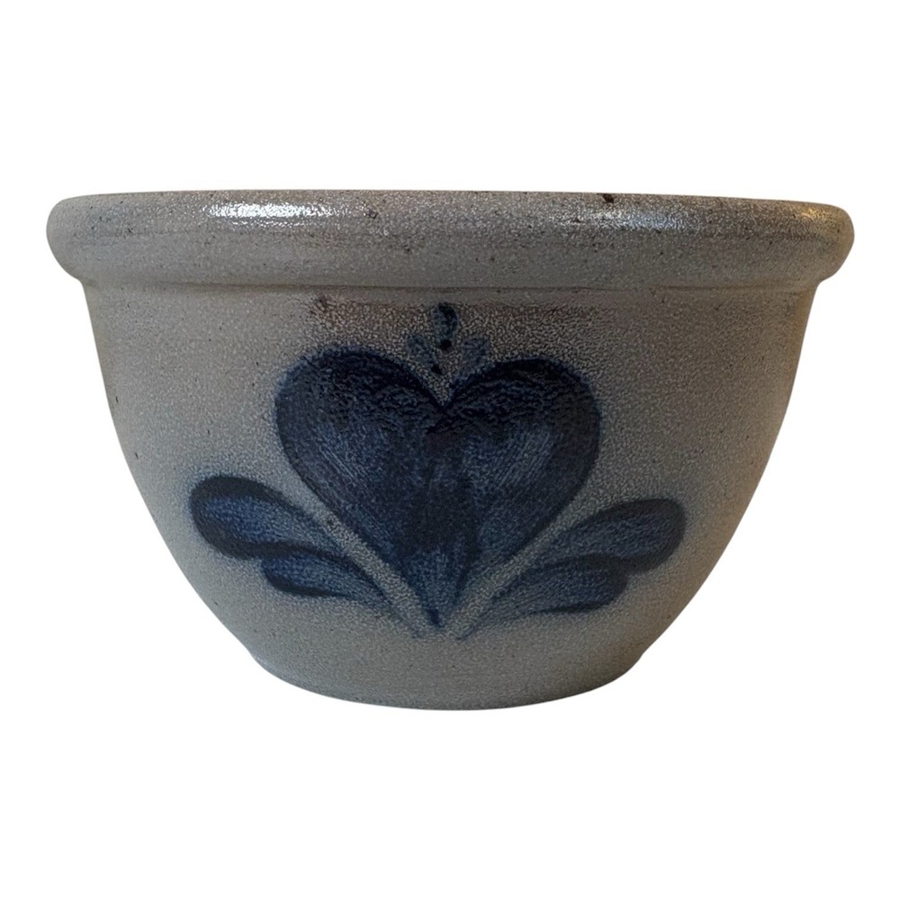 Vintage 90s Rowe Pottery Salt Glaze Stoneware Bowl With Blue‎ Heart 7" W